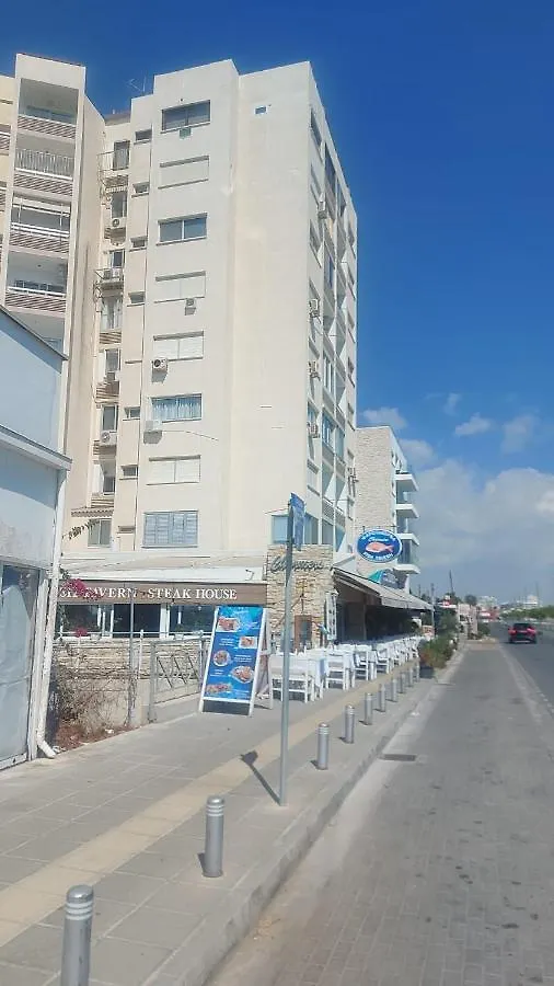 Stelia'S Seagate Studio Apt. Larnaca Apartment